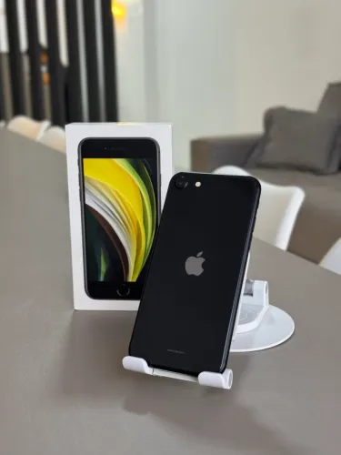 iPhone SE 128gb  semi novo 