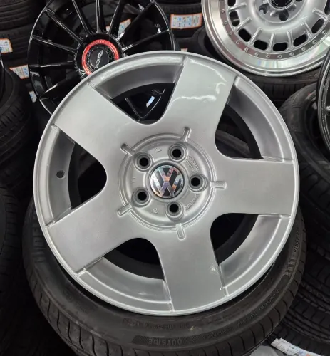 Jogo de rodas Golf polo Fox aro 15 5x100 originais 