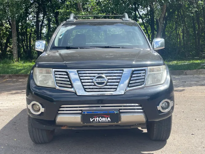 Nissan Frontier SL CD 4X4 2.5tb Diesel AUT 2014