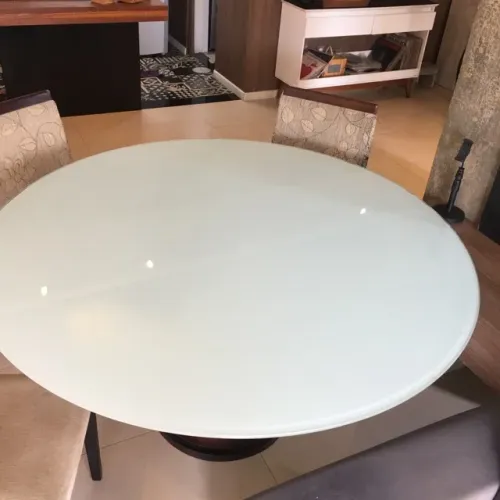 C060 - Tampo 1,5m de mesa de vidro 10mm redonda em bom estado com acabamento só o tampo