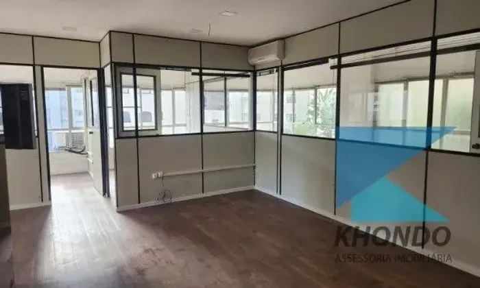 Sala comercial em ótima localização