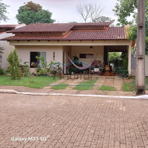 CASA À VENDA NO CONDOMINIO SAN MATHEUS.