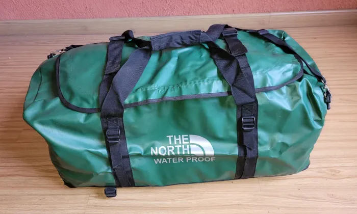 Bolsa de ombro e mochila, de vinil, ideal para viagens como bagagem despachada