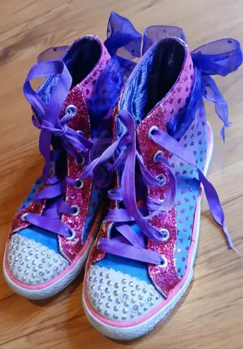 Tênis Infantil Glitter Skechers com Laço