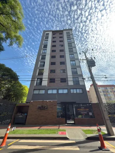 Imóvel para aluguel tem 68 metros quadrados com 3 quartos em Zona 07 - Maringá - PR