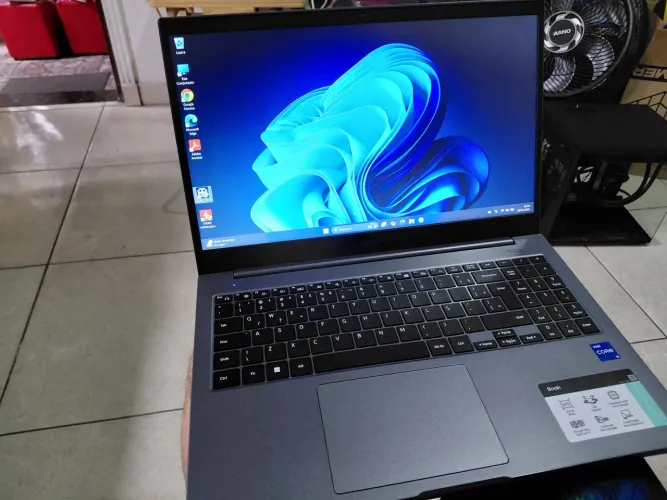Notebook Samsung Book NOVO Leia