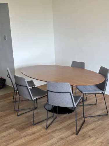 Mesa jantar oval 2,00X1,10 tampo mdf freijó