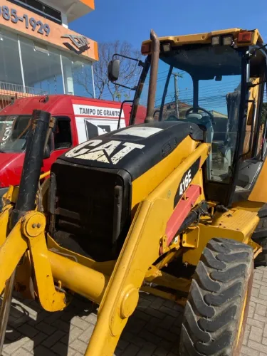 Retro escavadeira Caterpillar4x4 ano 2013 telefone *