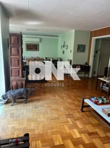 Apartamento : / Residencial / Jardim Botânico