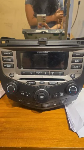 RADIO/CD PLAYERS ORIGINAL HONDA ACCORD 2006 a 2010 TOP DE LINHA - USADO ORIGINAL