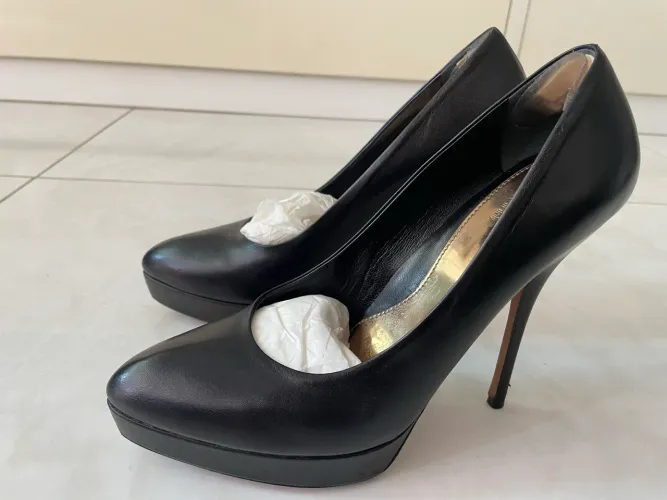 Gucci original preto, lindo! Usado poucas vezes!