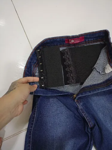 Vendo calça jeans com cinta