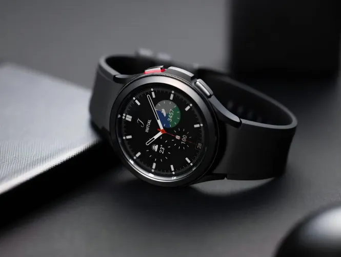 SAMSUNG GALAXY WATCH 4