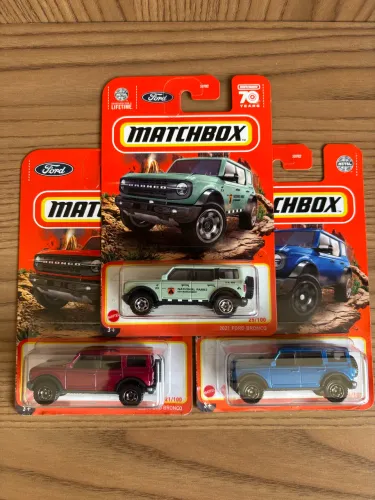 Matchbox Ford Bronco 2021(lote com 03 miniaturas)