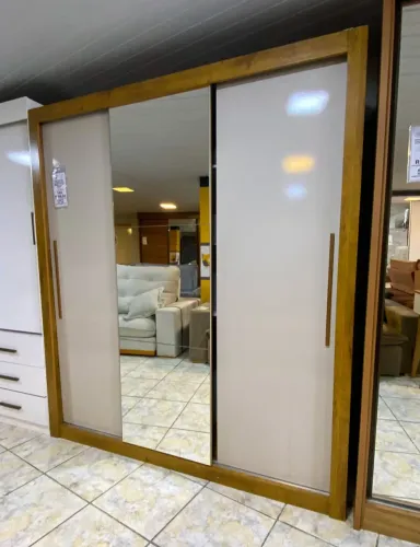 Guarda-roupa Casal New Panamá Cinamomo/Off 3 Portas 4 Gavetas C/ 1 Espelho Larg. 1.85m 