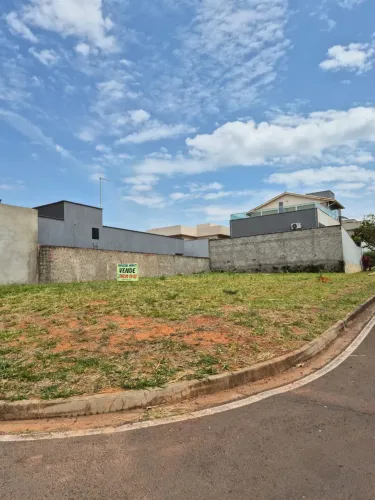 Lote no Vila Suíça 295 m²