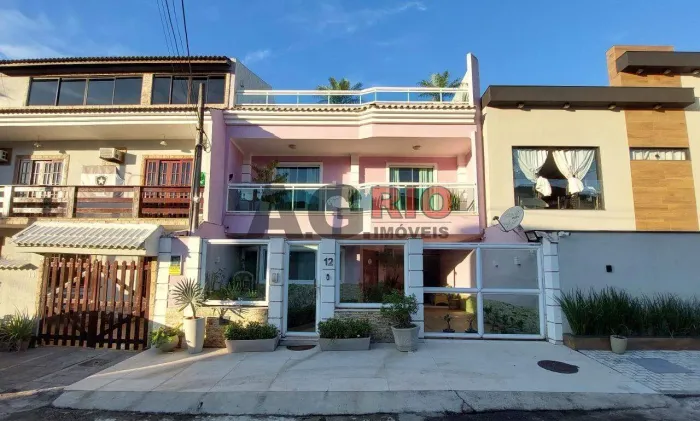 CASA EM CONDOMÍNIO À VENDA COM 4 QUARTOS EM JARDIM SULACAP