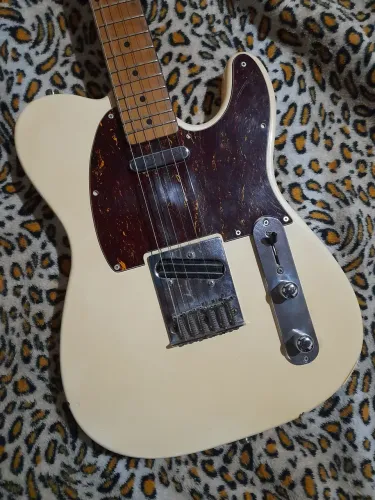 Guitarra Legend Telecaster anos 90