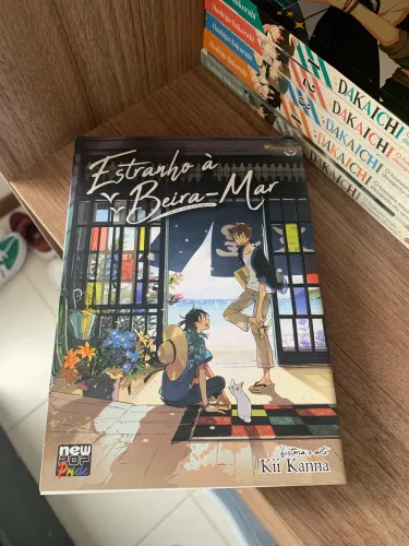 Mangá Estranhos à Beira Mar