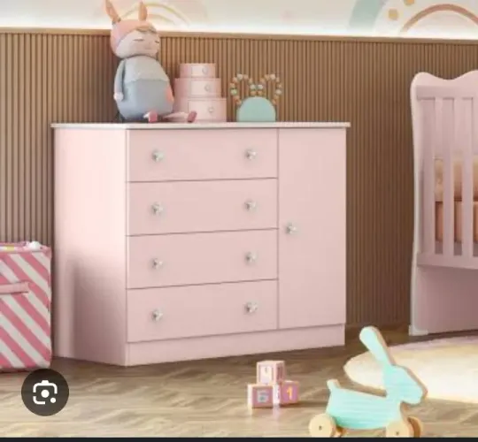 Cômoda infantil rosa 