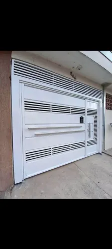 PORTÃO BASCULANTE, FERRO GALVANIZADO 