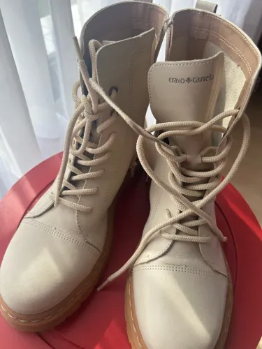Bota cravo canela
