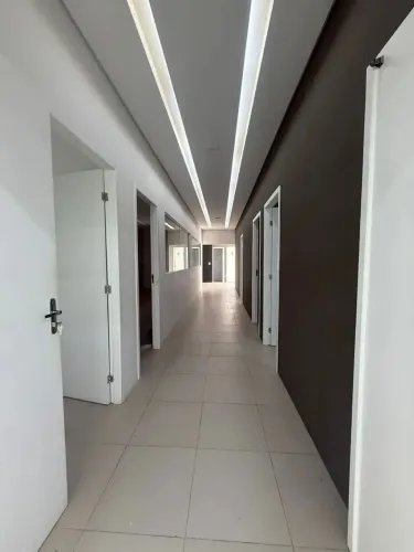 Escritório para aluguel com 330 metros quadrados em Ponta do Farol - São Luís - MA