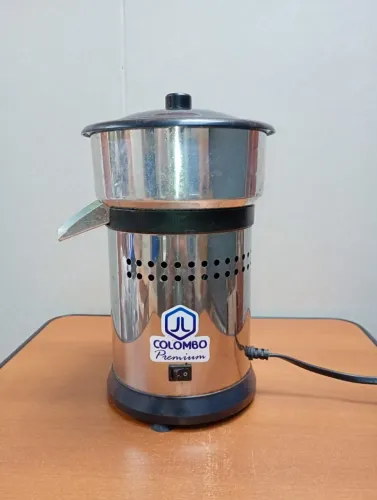 Espremedor de laranja industrial JL Colombo DV00211