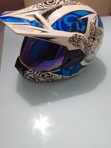 Vendo capacete Bieff