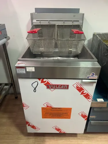 Fritadeira a gás Vulcan LG500 novo pronta entrega