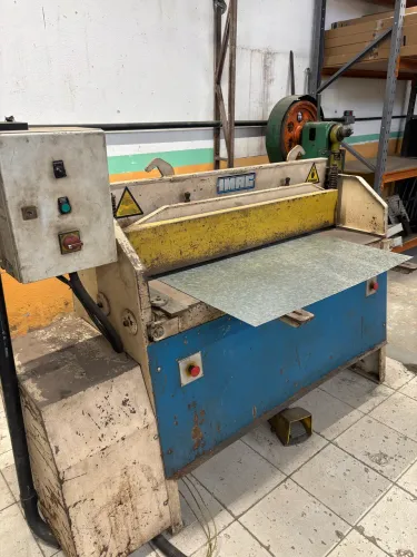 Guilhotina mecânica (aceito cartão de credito)
