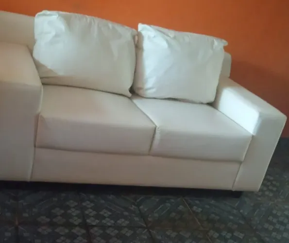 Sofá de Couro
