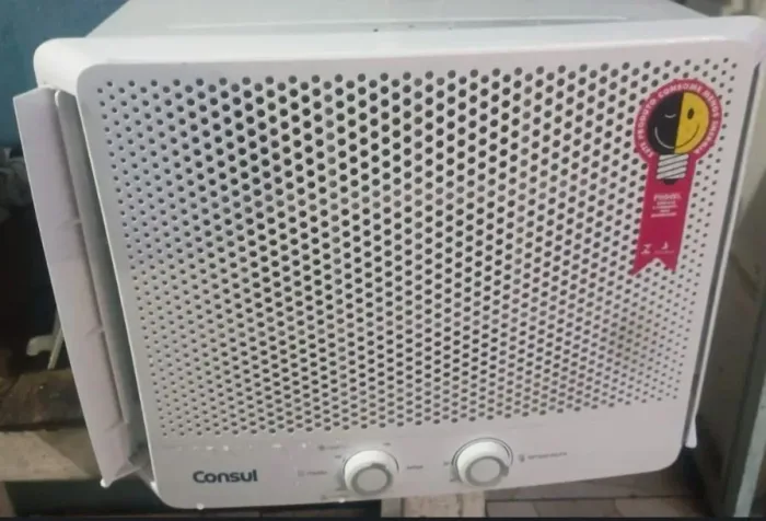 Ar de caixa semi novo 7. 500 btu