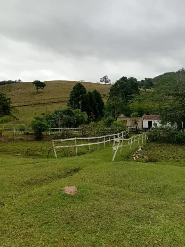 Lindo Sítio a venda na região de Lagoinha por R$ 950.000,00