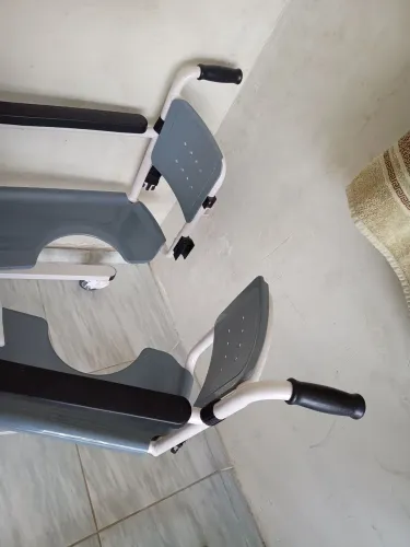 Cadeira especial para pessoas com comorbidades 