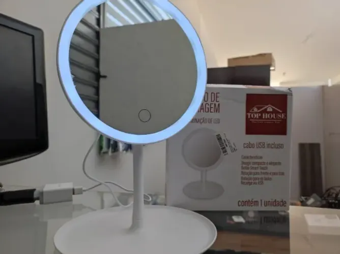Espelho de maquiagem LED - Novo
