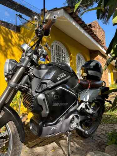 Moto Elétrica Super Soco TC 3000W Café Racer 8mil km IPVA Pago