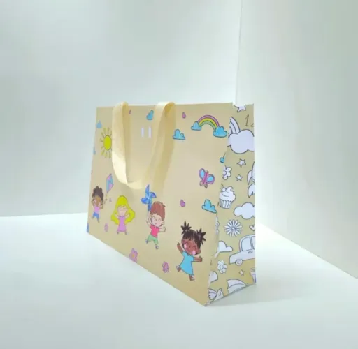 Sacola de papel infantil