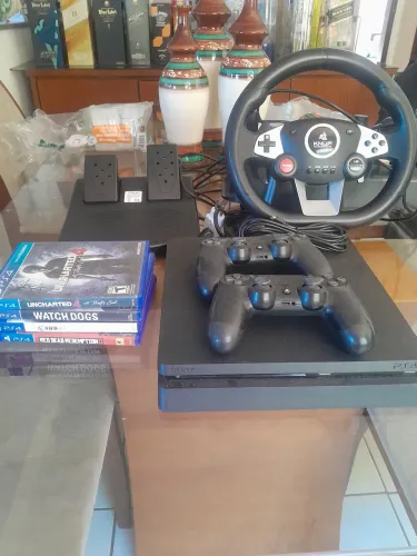 Vendo Ps4 com volante gamer