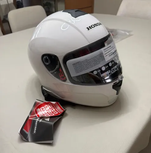 Capacete novo