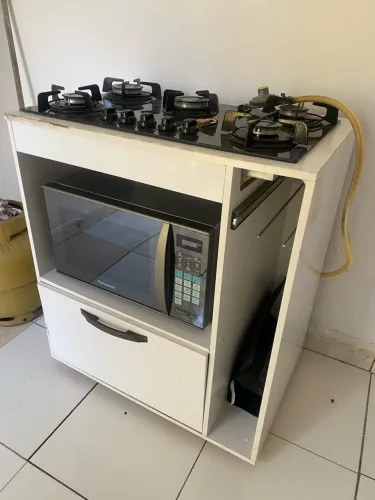 Fogão com microondas
