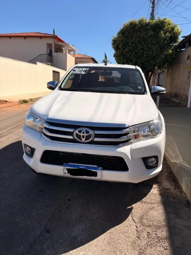 Toyota Hilux CD SRV 4X4 2.8 TDI Diesel Aut. 2017