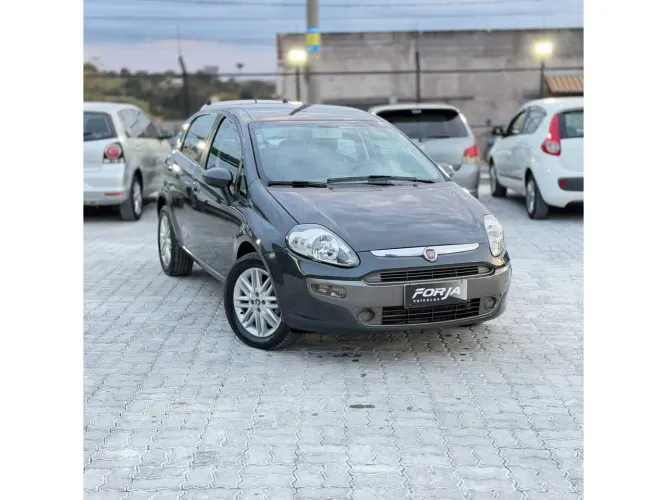 Fiat Punto Essence 1.6 Flex 16V 5P 2013
