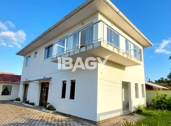Excelente Apartamento 3 dormitório(s) em Campeche - Florianópolis