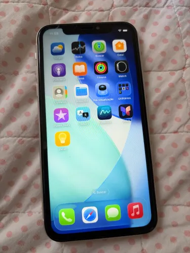 Compre iPhone 11 64GB branco traseira trincada tela trocada