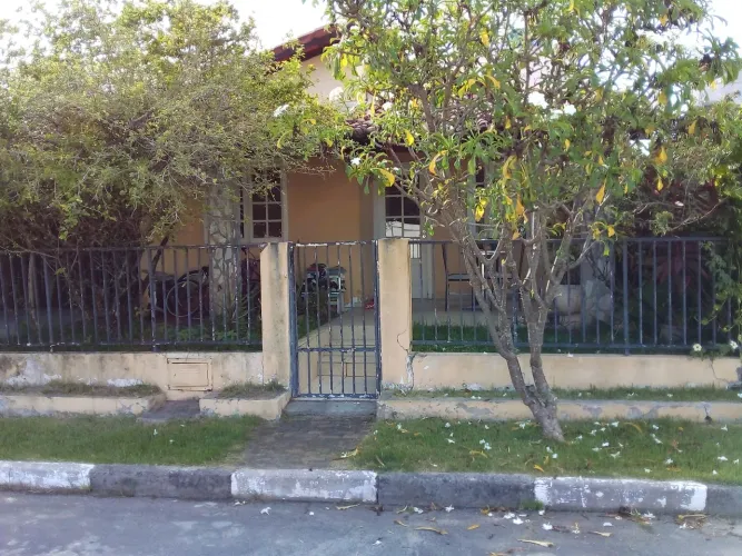 VENDO CASA CONDOMÍNIO EM VILA DE ABRANTES