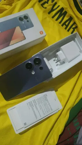 Redmi 13 pro 256 gigas,pra vender rápido 