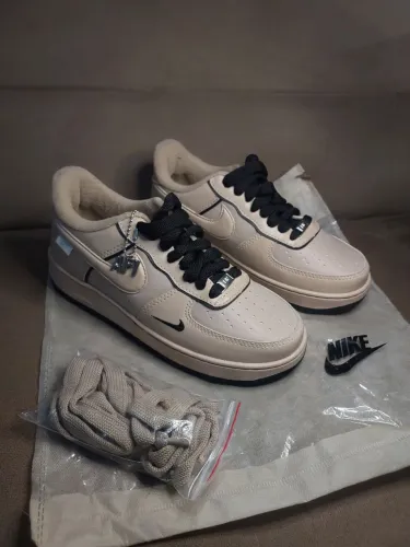 Nike Air Force bege, feminino, tam. 36