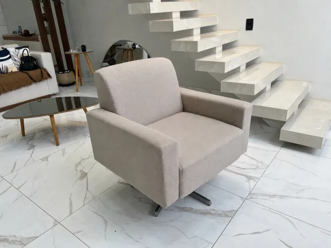 Poltrona em linho, giratória alta qualidade pé em inox tecido novo