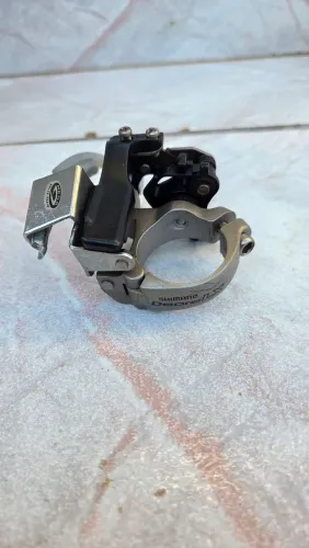 Câmbio dianteiro Shimano Deore LX